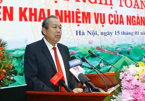 Phải chấm dứt tình trạng 'chạy chọt' trong việc tuyển dụng - ảnh 1